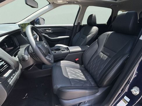 Used 2026 Nissan Rogue Platinum w/ Platinum Premium Package AWD/4WD image 16