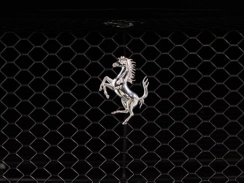 Used 2025 Ferrari Purosangue image 18