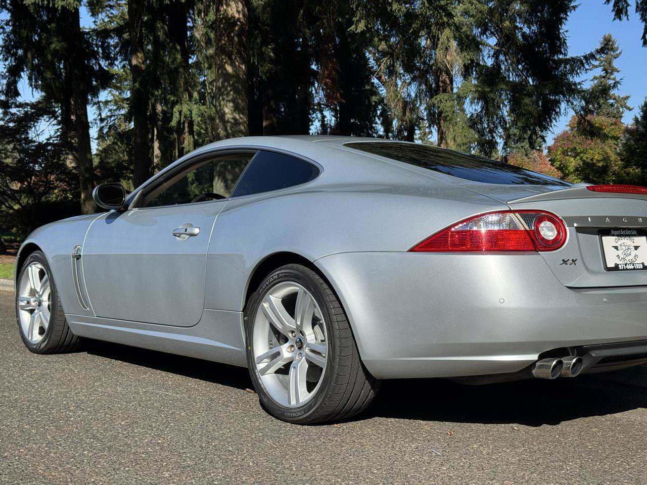Used 2007 Jaguar XKR R RWD image 11