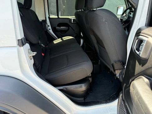 Used 2023 Jeep Wrangler Unlimited w/ Sun & Screen Package AWD/4WD image 11