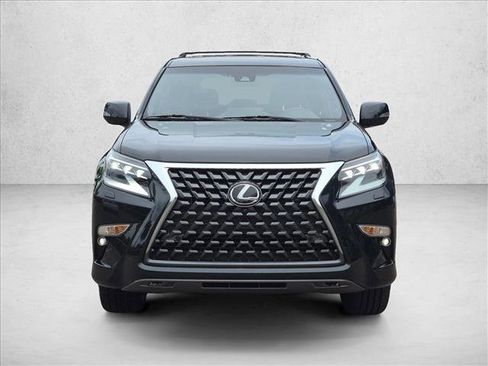 Used 2023 Lexus GX 460 Luxury w/ Accessory Package AWD/4WD image 2