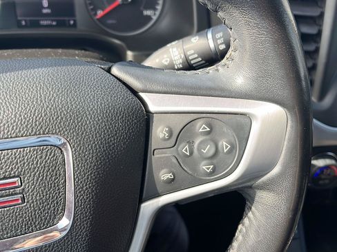 Used 2019 GMC Acadia SLE AWD/4WD image 12