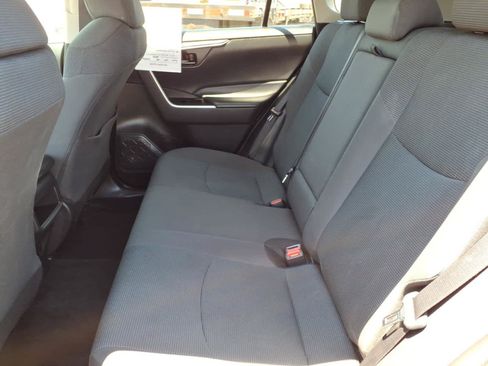 Used 2021 Toyota RAV4 LE FWD image 10
