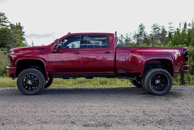 Used 2022 Chevrolet Silverado 3500 High Country AWD/4WD image 3