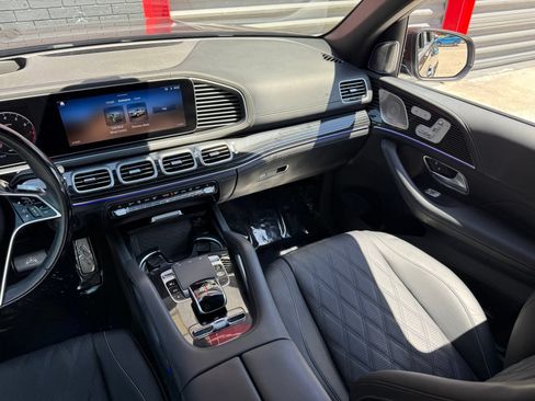 Used 2024 Mercedes-Benz Maybach GLS 600 4MATIC image 18