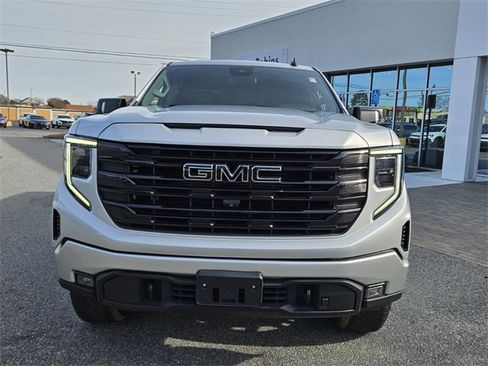 Used 2022 GMC Sierra 1500 Elevation w/ Elevation Premium Package image 2