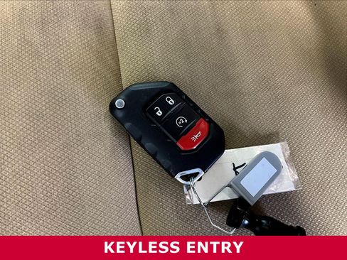 Used 2021 Jeep Wrangler Sport AWD/4WD image 28