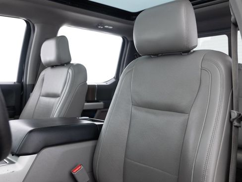 Used 2016 Ford F150 Lariat image 26