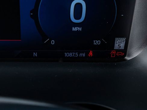 Used 2025 Ford F150 Platinum w/ FX4 Off-Road Package image 21