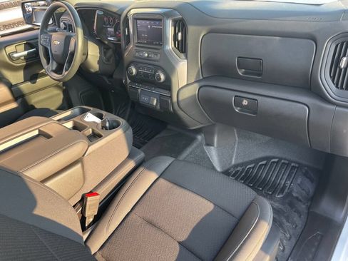 Used 2025 Chevrolet Silverado 1500 W/T AWD/4WD image 25