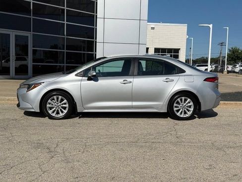 Used 2026 Toyota Corolla LE w/ LE Premium Package FWD image 6