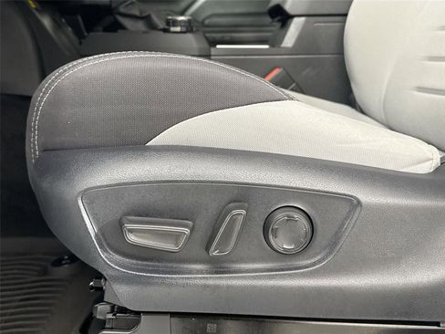 Certified 2025 Toyota Tacoma TRD Sport image 30