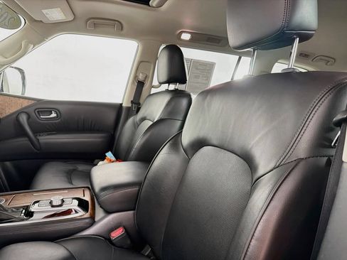 Used 2024 Nissan Armada SL w/ Captain's Chairs Package RWD image 35
