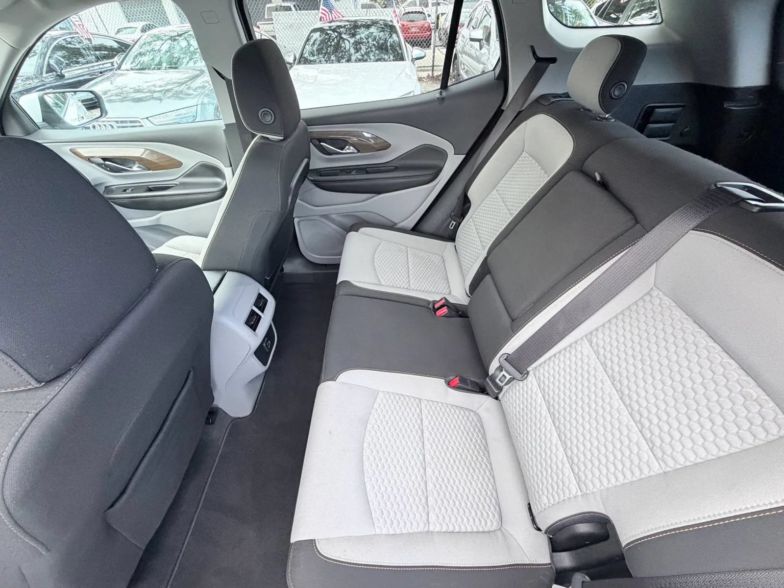 Used 2019 GMC Terrain SLE FWD image 25