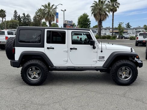 Used 2013 Jeep Wrangler Unlimited Sport AWD/4WD image 8