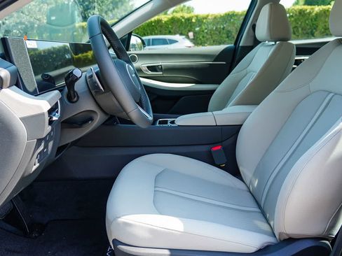 Certified 2025 Hyundai Sonata SEL FWD image 23
