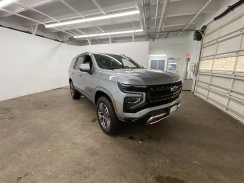 Used 2025 Chevrolet Tahoe Z71 image 8