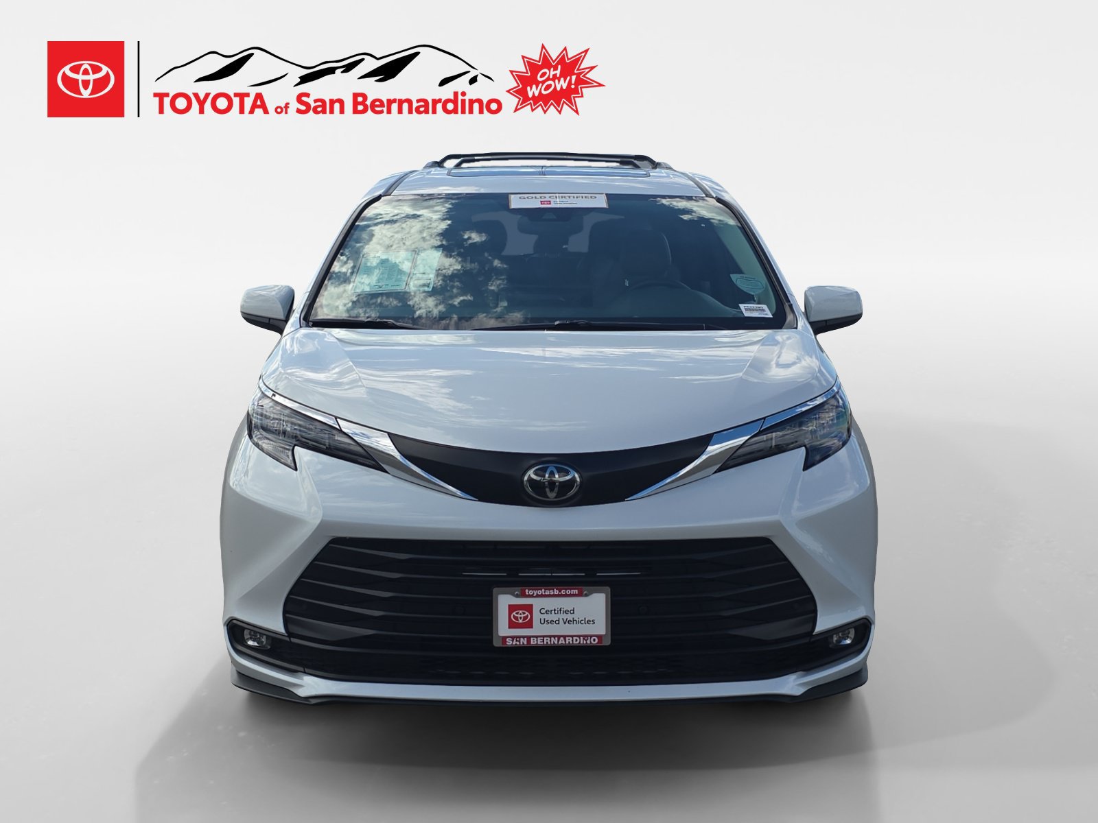 Certified 2026 Toyota Sienna XLE FWD image 8