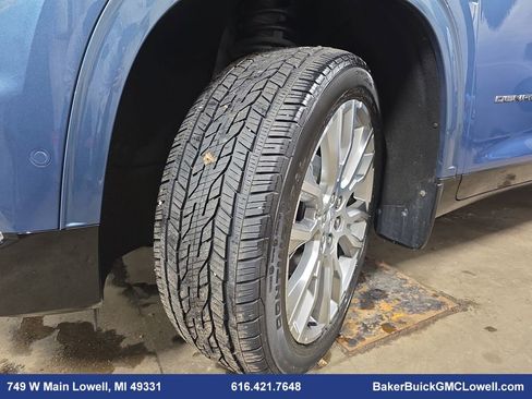 Used 2024 GMC Acadia Denali w/ Super Cruise Package image 37