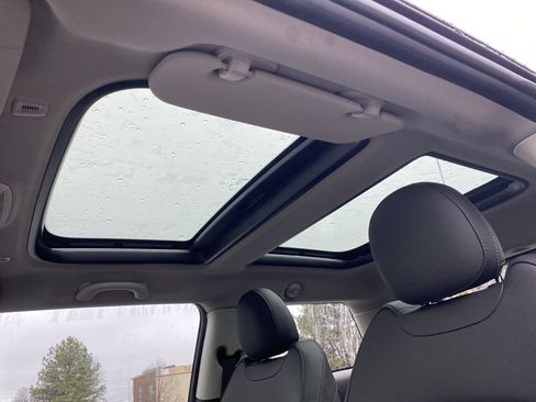 Certified 2024 MINI Cooper SE image 10