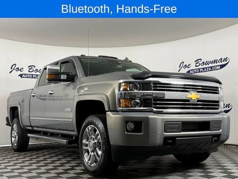 Used 2017 Chevrolet Silverado 2500 High Country AWD/4WD image 5