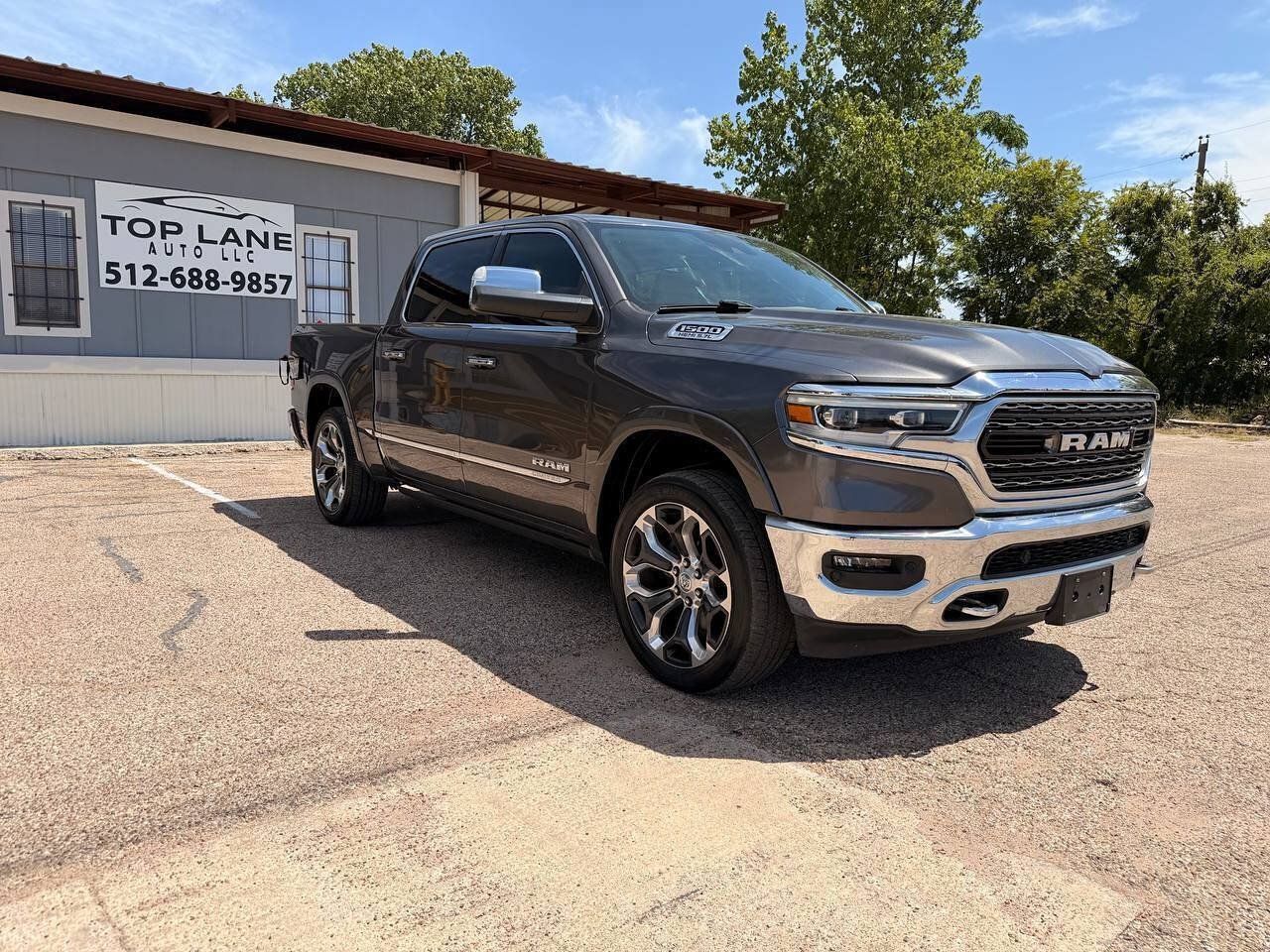 Used 2019 RAM 1500 Limited w/ Advanced Safety Group AWD/4WD image 4