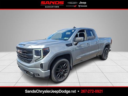Used 2023 GMC Sierra 1500 Elevation AWD/4WD image 1