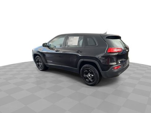 Used 2014 Jeep Cherokee Sport image 6
