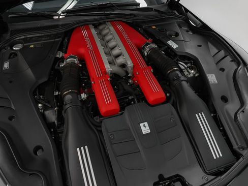 Certified 2017 Ferrari F12 Berlinetta RWD image 15