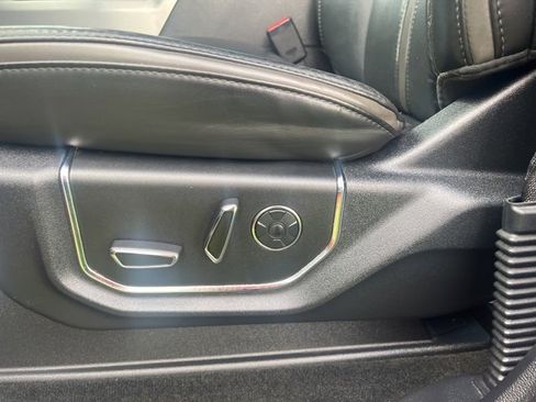 Used 2017 Ford F250 Platinum w/ FX4 Off-Road Package image 12