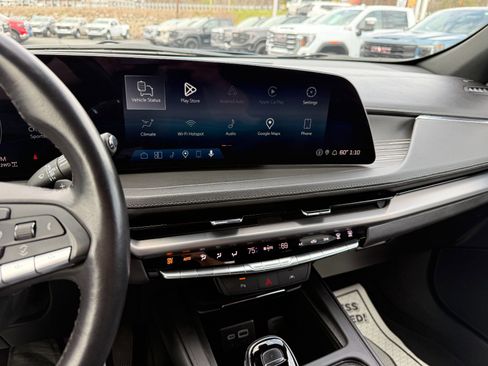 Used 2024 Cadillac XT4 Premium Luxury AWD/4WD image 30