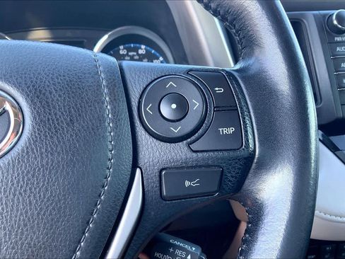 Used 2017 Toyota RAV4 Limited FWD image 24