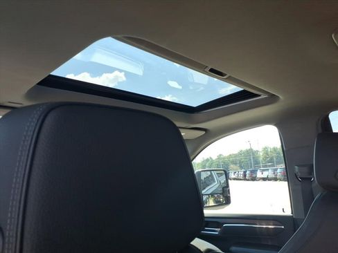 Used 2024 GMC Sierra 2500 Denali w/ Denali Reserve Package image 21