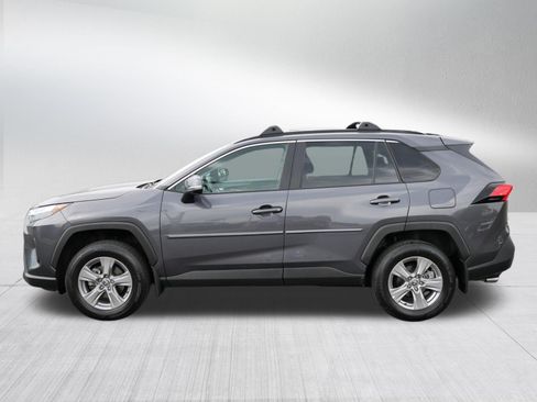 Used 2024 Toyota RAV4 XLE AWD/4WD image 4