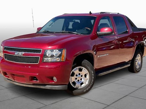 Used 2007 Chevrolet Avalanche LT image 2