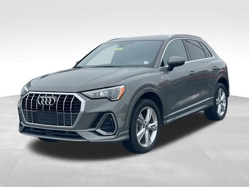 Used 2022 Audi Q3 2.0T Premium image 3
