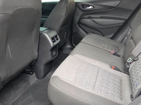 Used 2023 Chevrolet Equinox LT FWD image 11