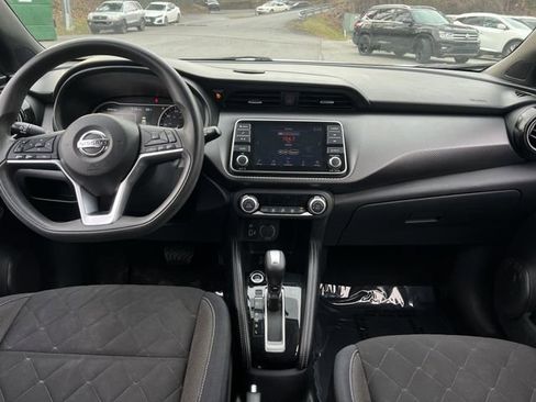 Used 2018 Nissan Kicks SV w/ Exterior Package image 15