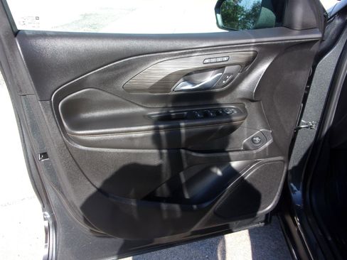 Used 2021 GMC Terrain SLT w/ Elevation Edition FWD image 10