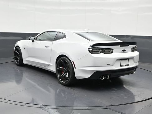 Used 2019 Chevrolet Camaro SS image 3