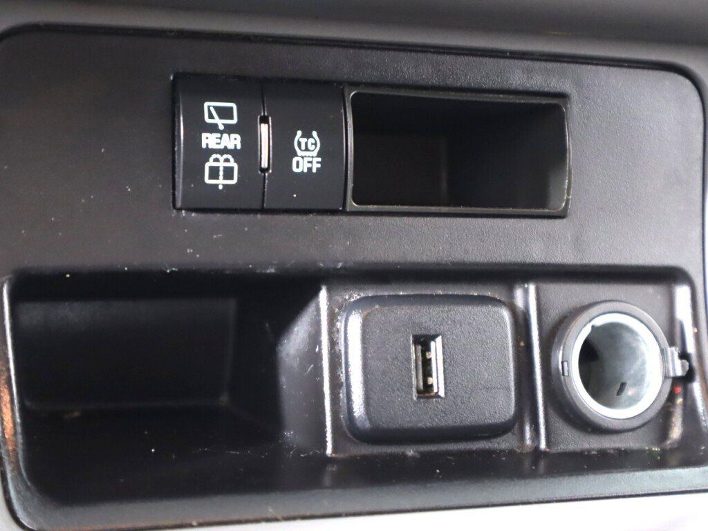 Used 2015 Chevrolet Traverse LS FWD image 22