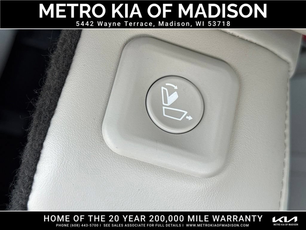 Used 2023 Kia Sorento EX AWD/4WD image 50