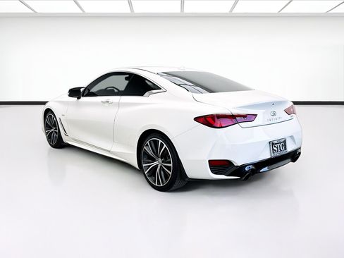 Used 2018 INFINITI Q60 3.0t Luxe w/ Sensory Package 3.0T Luxe RWD image 6