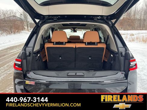 Used 2024 BMW X7 xDrive40i w/ Premium Package image 55