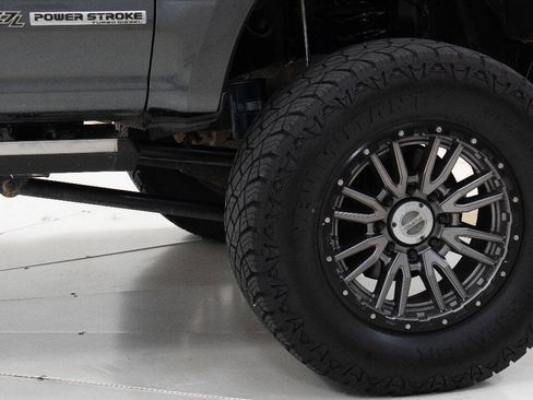 Used 2019 Ford F250 Lariat w/ Lariat Ultimate Package AWD/4WD image 82