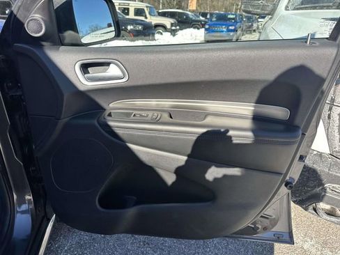 Certified 2019 Dodge Durango SXT image 24