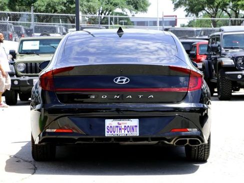 Used 2023 Hyundai Sonata SEL w/ Convenience Package FWD image 5