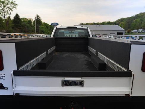 Certified 2022 Ford F550 4x4 Regular Cab Super Duty w/ Power Equipment Group image 14