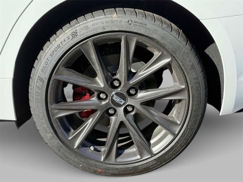 New 2026 Cadillac CT5 V w/ Platinum Package image 12