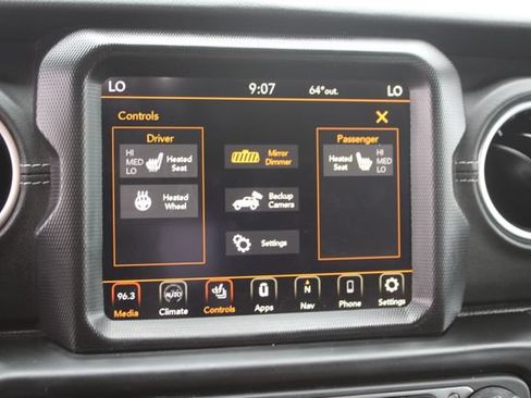 Used 2023 Jeep Wrangler Unlimited Sahara w/ Cold Weather Group AWD/4WD image 20